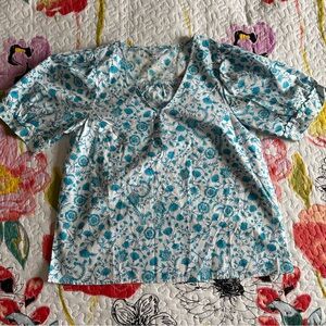 Draper James Women's V-Neck Puff Short Sleeve Top